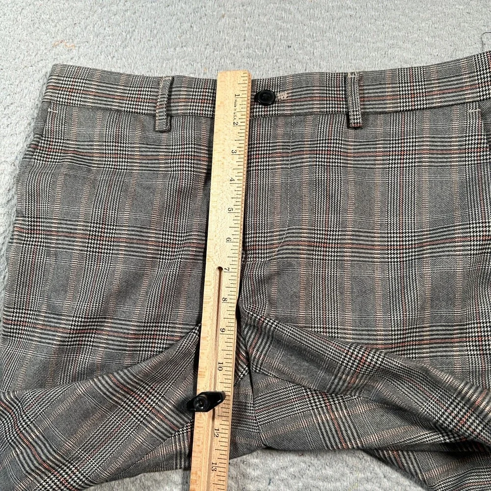 Guess Chino Pants Mens 30 (33x23)‎ Gray Plaid Slim Fit Zip Fly Straight Leg